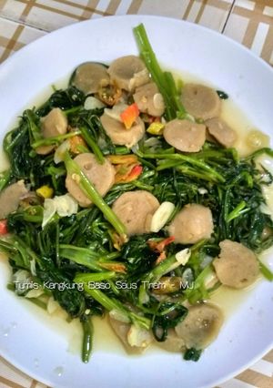 Foto resep Tumis Kangkung Baso Saus Tiram