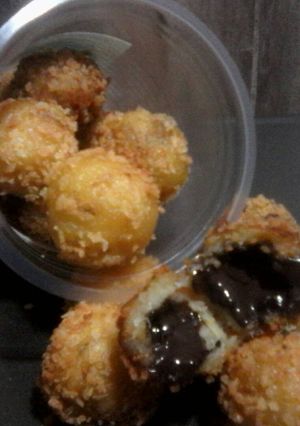 Foto resep Bola Pisang Isi Cokelat dan Keju