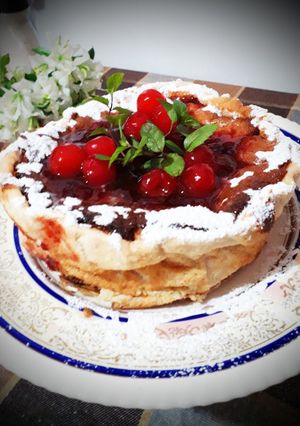 Una foto de Pastel de cerezas y yogur griego 🍒🥧🍒🥧😋
