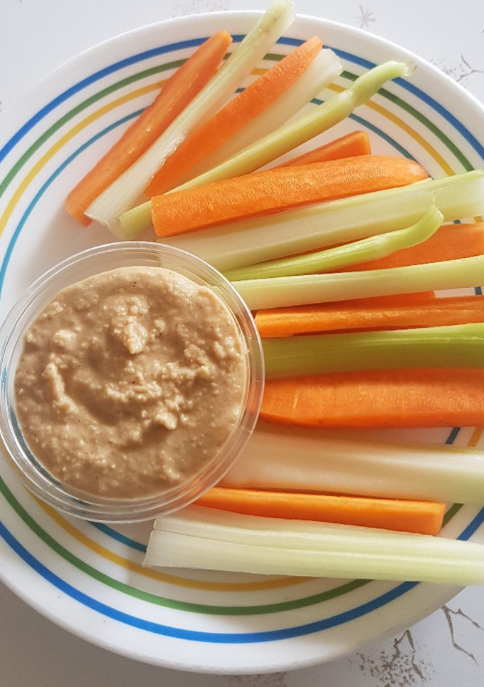 Una foto de Hummus súper rápido