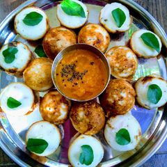 A picture of Vegetable aapam.