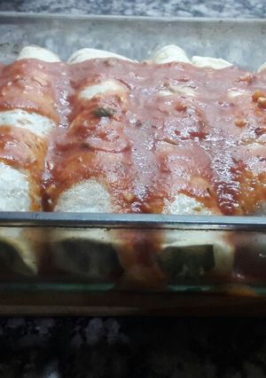 Una foto de Canelones de acelga y pollo