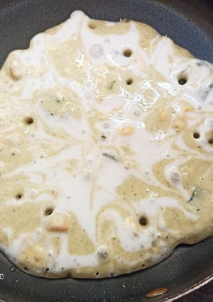ટ્રાઇ કલર ઊત્તપમ (Tri Color Utaapam Recipe In Gujarati) રેસીપી મુખ્ય ફોટો
