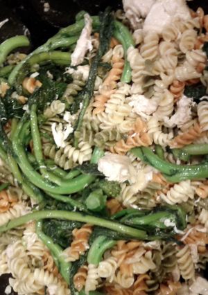 A picture of Chicken with Brocolli Rabe and Fusilli.