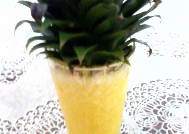 skull damage pineapple mango mocktails