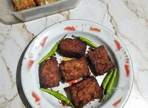 Foto resep Tempe Bacem (pakai air kelapa dan ketumbar)