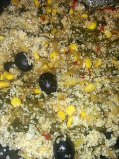 Foto principal de Cus Cus en mezcla de puerro y aceitunas negras (vegano)