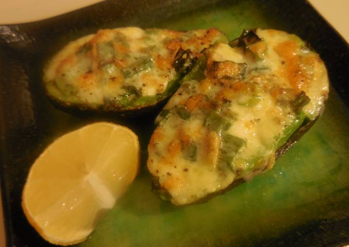 How to Prepare Perfect Baked Avocado&Cheese Appetizer