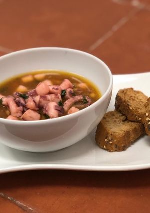 Foto principal de Patas de calamar con ajitos y perejil ¡Aperitivo de 10!