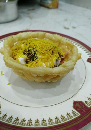 A picture of Katori chaat.
