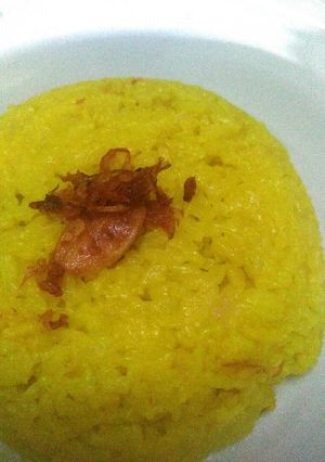 Foto resep Nasi Kuning (Rice Cooker)