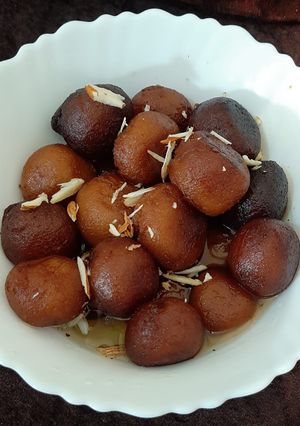 A picture of Khoya Gulab Jamun.