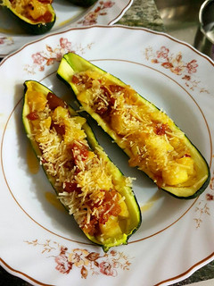 Una foto de Calabacines rellenos