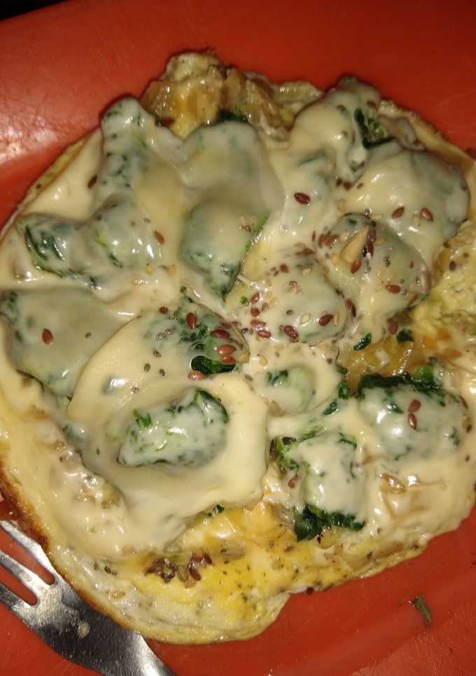 Una foto de Tortilla de espinaca gratinada, o para los del barrio, omelette 😂