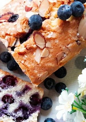 香檸藍莓磅蛋糕 ~ Lemon Blueberry Pound Cake 的食譜成品照片
