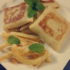 A picture of Chicken Tikka Crepes.