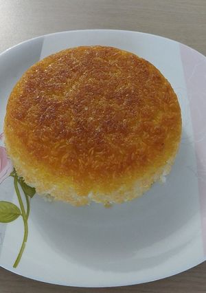 عکسی از دستور کته با ته دیگ زردچوبه