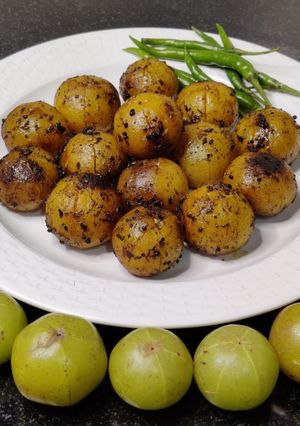 आंवले का अचार(AMLA KA ACHAR RECIPE IN HINDI) रेसिपी मुख्य फोटो