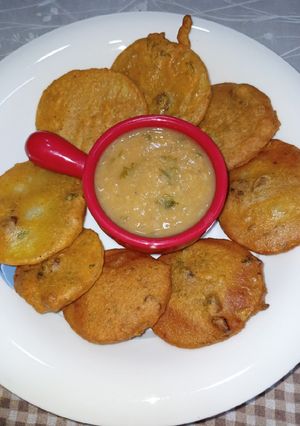 A picture of Pomegranate Potato Fritters.