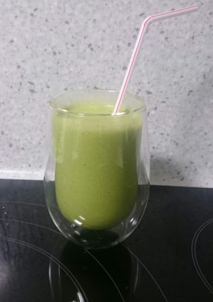 Una foto de Batido verde sabroso