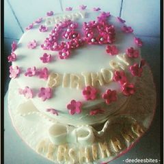 A picture of Cake by Deedeesbites.