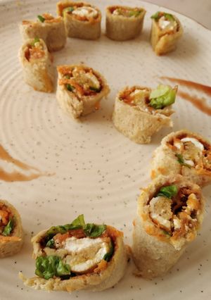 A picture of Veggies cheese swiss roll.