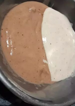 Una foto de Helado de banana y chocolate, dos ingredientes