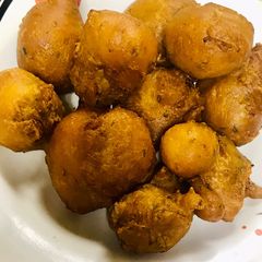 Mysore bhajiya /bonda A picture of Mysore bhajiya /bonda.