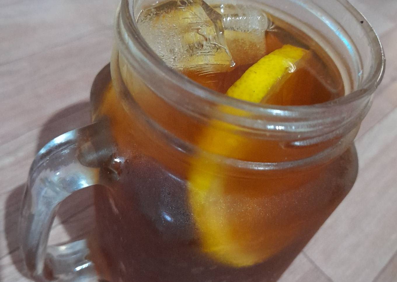 Iced lemon tea