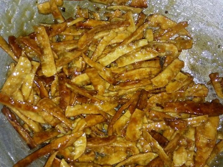 Langkah Mudah untuk Menyiapkan Resep Mangleng (keripik singkong bestak) yang Uenak Anti Ribet, Uenak Banget