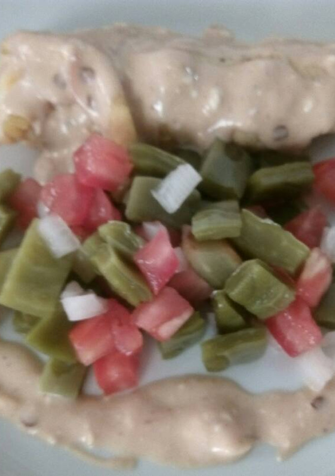 Una foto de Pechugas Rellenas con Salsa de chipotle