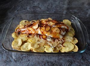 Foto principal de Cola de rape al horno con pimentón