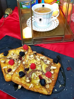 A picture of French toast.