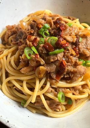 A picture of Beef & Onion Spaghetti.
