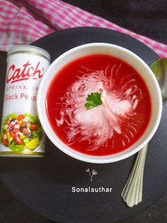 ટોમેટો ગાજર બીટ રૂટ સૂપ (Tomato Carrot Beetroot Soup Recipe In Gujarati) રેસીપી મુખ્ય ફોટો