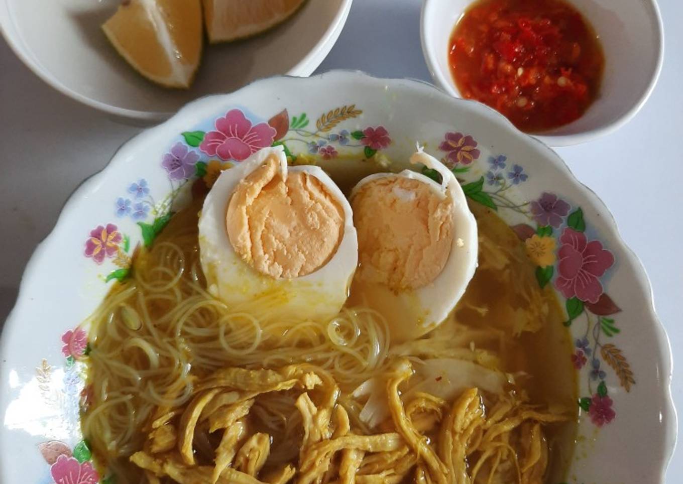 3. Soto ayam simple dan enak