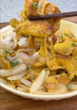 A picture of Egg and Onion Stir-Fry.