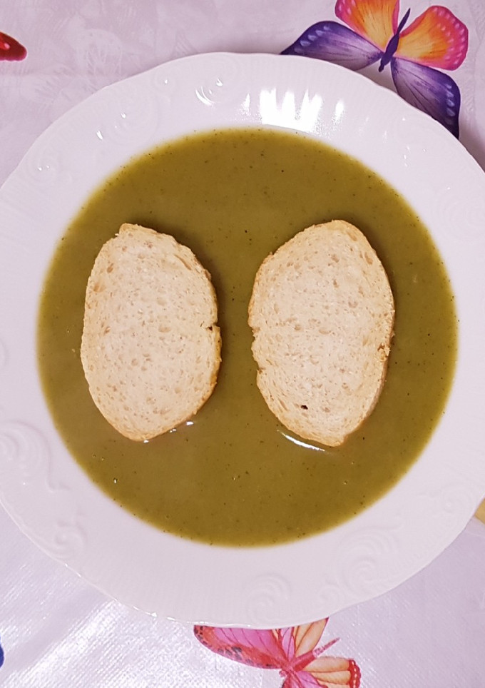 Una foto de Puré de verduras 😋 fácil