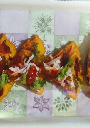 A picture of Besan uttapam.