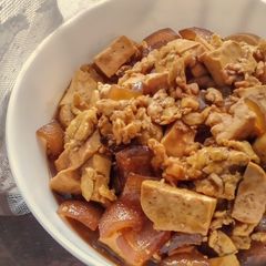 Tofu Beef Gravels and Egg in Soy and Oyster Sauce A picture of Tofu Beef Gravels and Egg in Soy and Oyster Sauce.