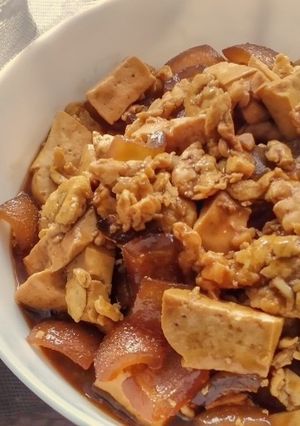 A picture of Tofu Beef Gravels and Egg in Soy and Oyster Sauce.