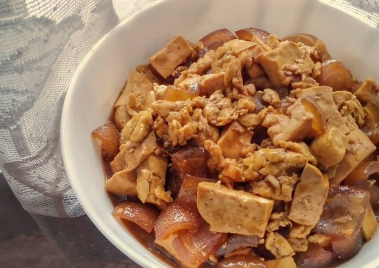 Recipe of Favorite Tofu Beef Gravels and Egg in Soy and Oyster Sauce