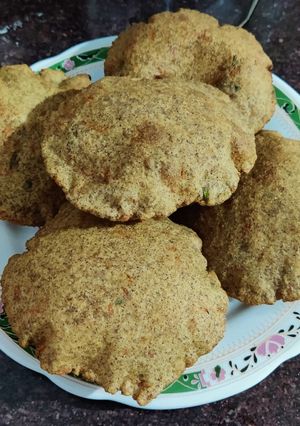A picture of Mixed flour poori.