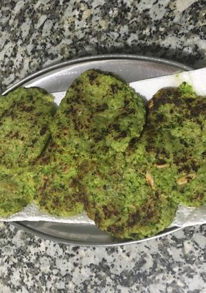 Una foto de Hamburguesas veganas con sésamo y piñones
