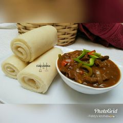 A picture of Sakwarah rolls with my special ketchup soup.