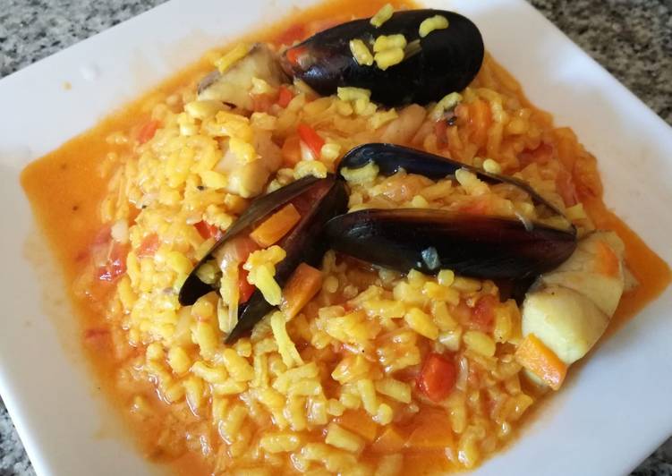 Arroz meloso con pescado