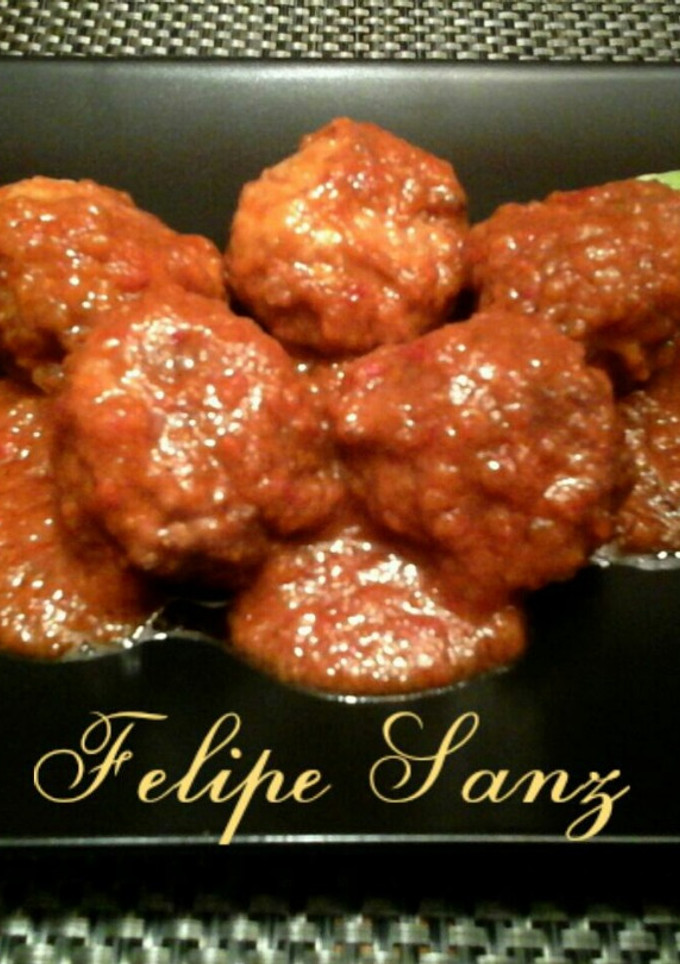 Una foto de Albóndigas en salsa picante