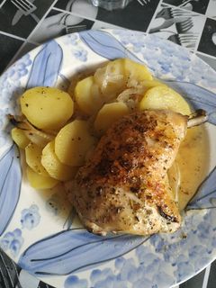 Una foto de Pollo asado a la cerveza