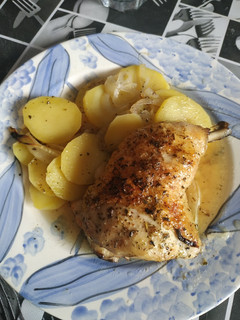 Una foto de Pollo asado a la cerveza