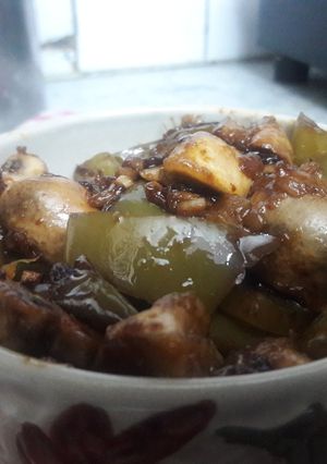 गारलिक चीली मशरूम (Garlic chilli mushroom recipe in hindi) रेसिपी मुख्य फोटो